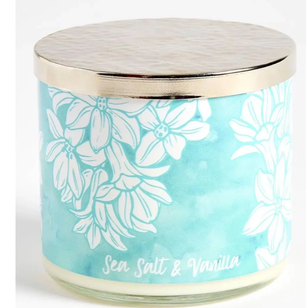 Soy Candle 14 Oz Sea Salt & Vanilla 3 Wicks NEW